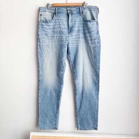 American Eagle Airflex Athletic Light Wash Jeans 38/32 NWT - Picture 10 of 10